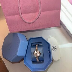 Women Swarovski Matrix bangle watch unused